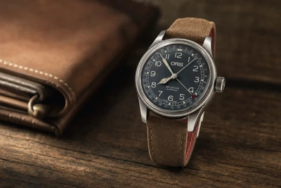 Oris Big Crown Pointer Date de mostrador cinza-azulado e pulseira de camurça marrom